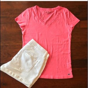 💖Vineyard Vines V neck T-shirt, Sz M